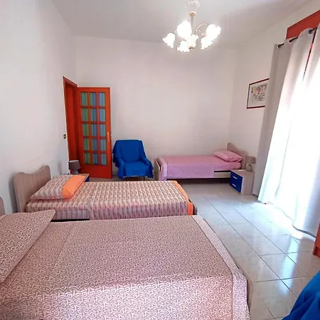 Nunzia *